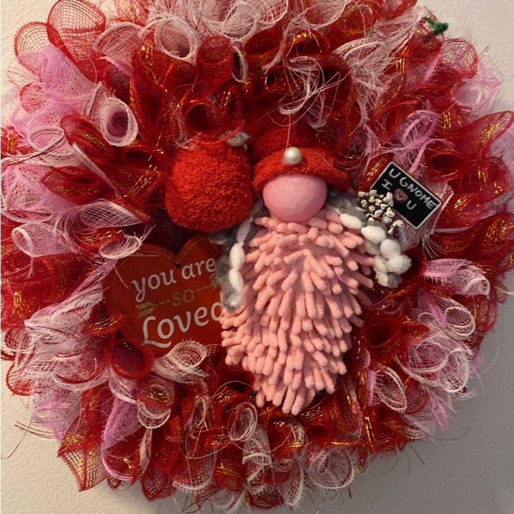 Valentine gnome wreath